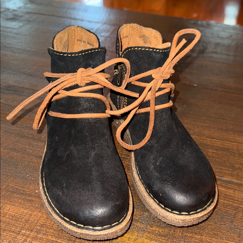 NWT Born Black and brown suede ankle boots